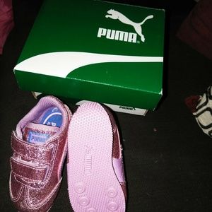 Pumas size 4c